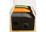 暗室がなくてもフィルムが現像できる「LAB-BOX」