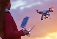 アマナビが2月の「アマナドローン空撮講座 1泊2日合宿」と「無料体験説明会」の受講生を募集