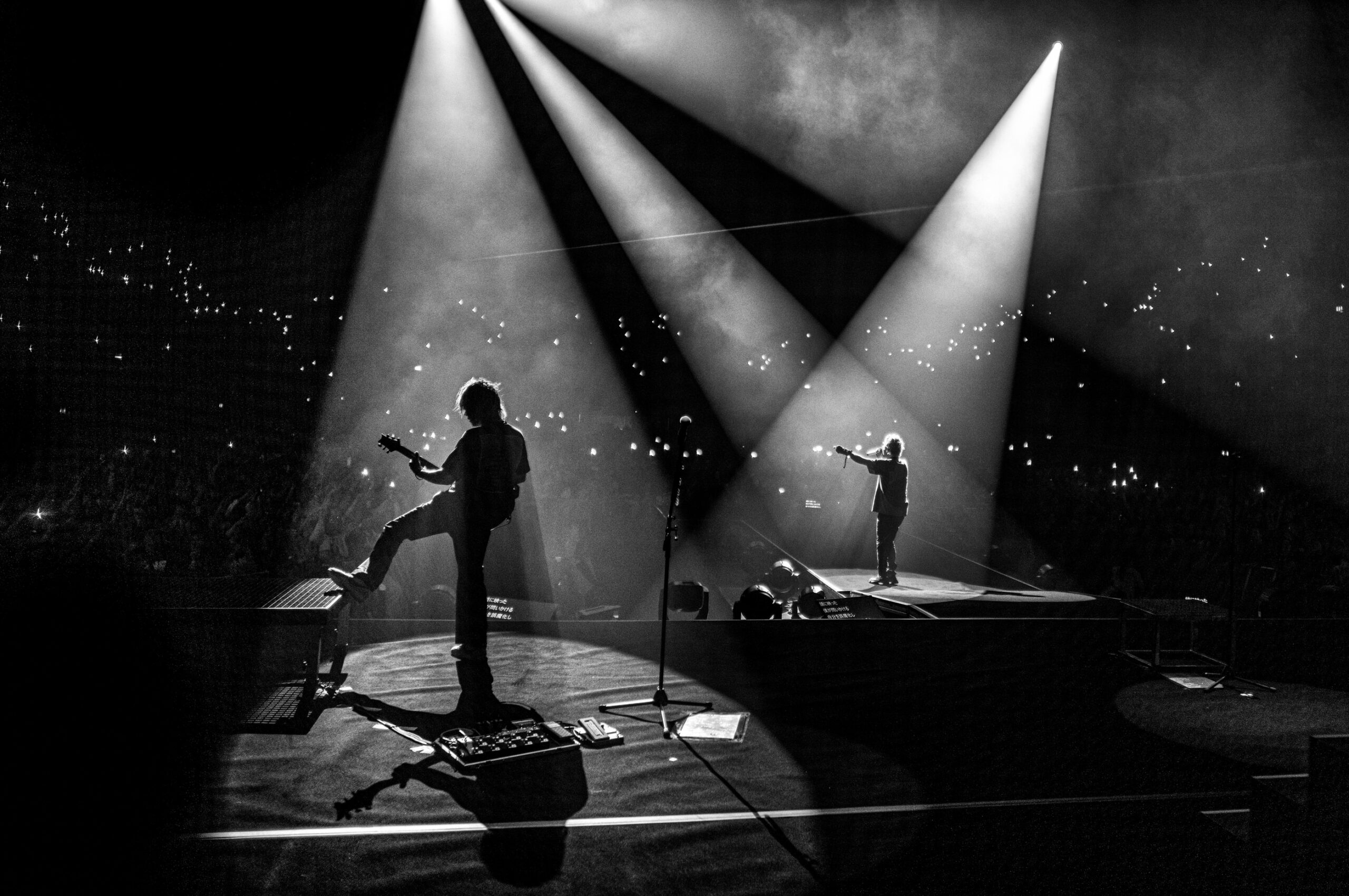 Alan Schaller氏が写真展 ONE OK ROCK / TIME TO REFLECTが開催 – Shuffle