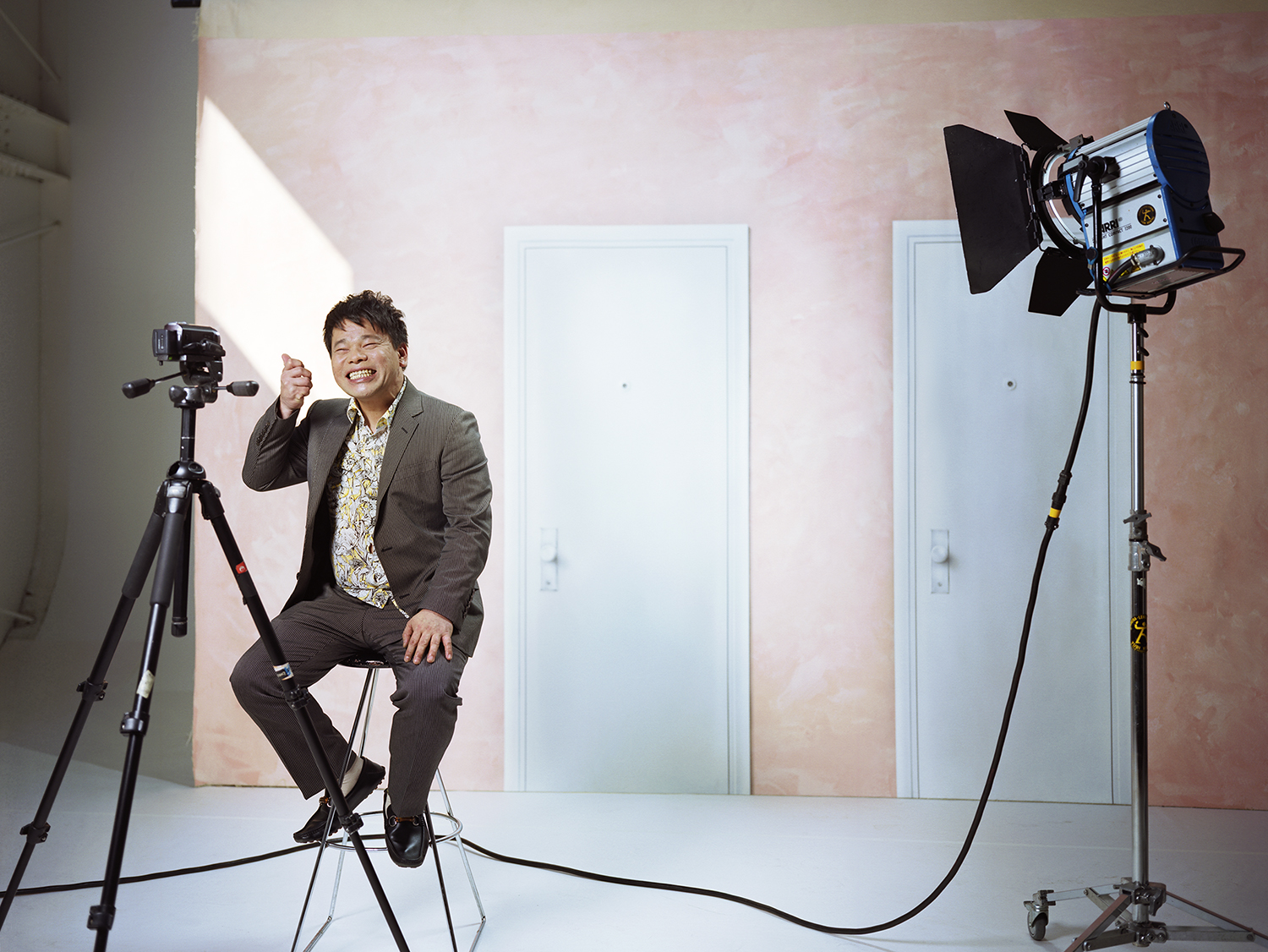 正田真弘 「笑いの山脈」 | FEATURE | Shuffle by COMMERCIAL PHOTO